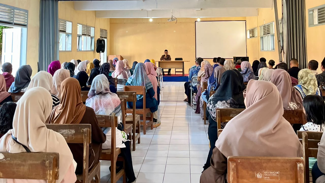 Pengambilan Rapor: Menguatkan Langkah Menuju Masa Depan yang Cerah