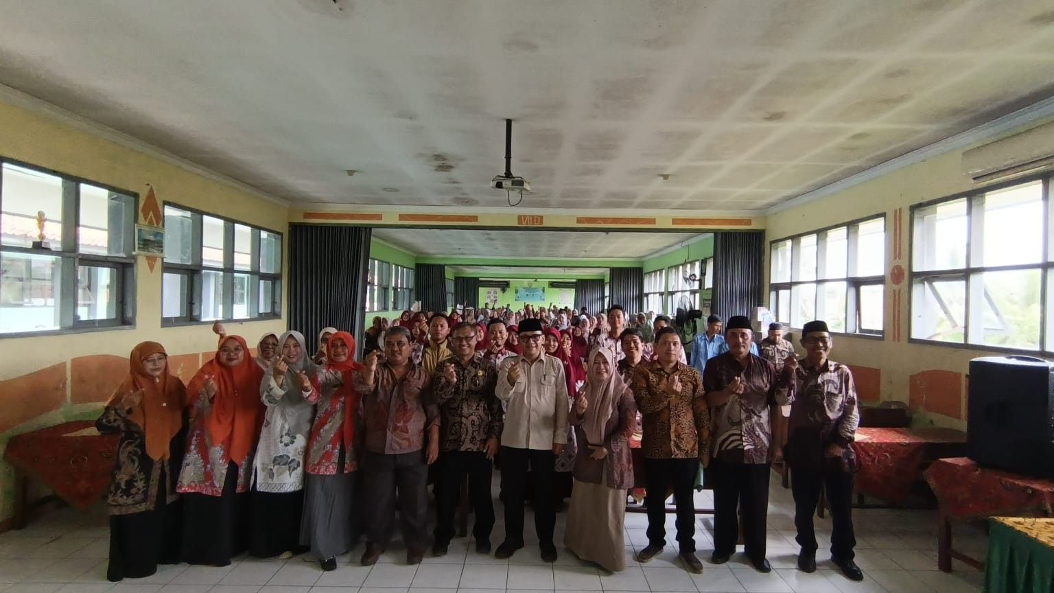Ratusan Kepala dan Guru MTs se-Kota Banjar Ikuti Pembinaan, KakanKemenag: MTs Pilar Pembentuk Generasi Berilmu dan Berkarakter