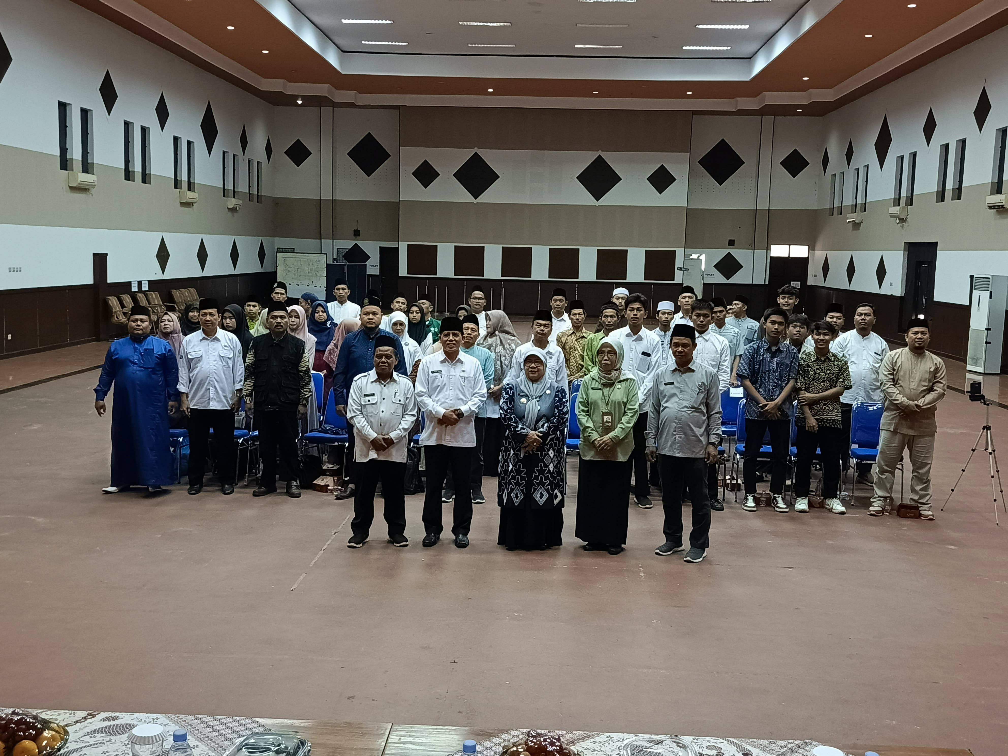 Pelatihan Kader Pendakwah, KASI BIMAS KEMENAG Kota Banjar Sebagai Pemateri - (Ada 0 foto)